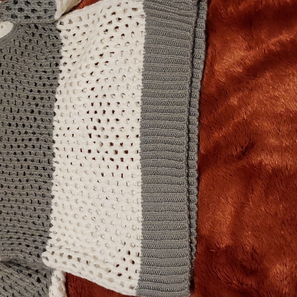 Arizona Jeans Holey Sweater - Picture 3 of 6